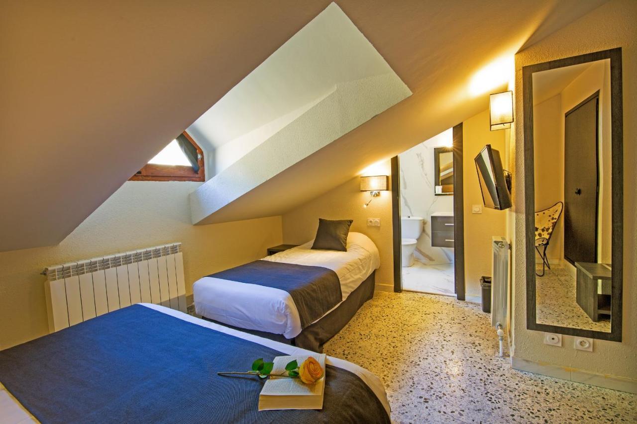 Austria By Pierre & 3*