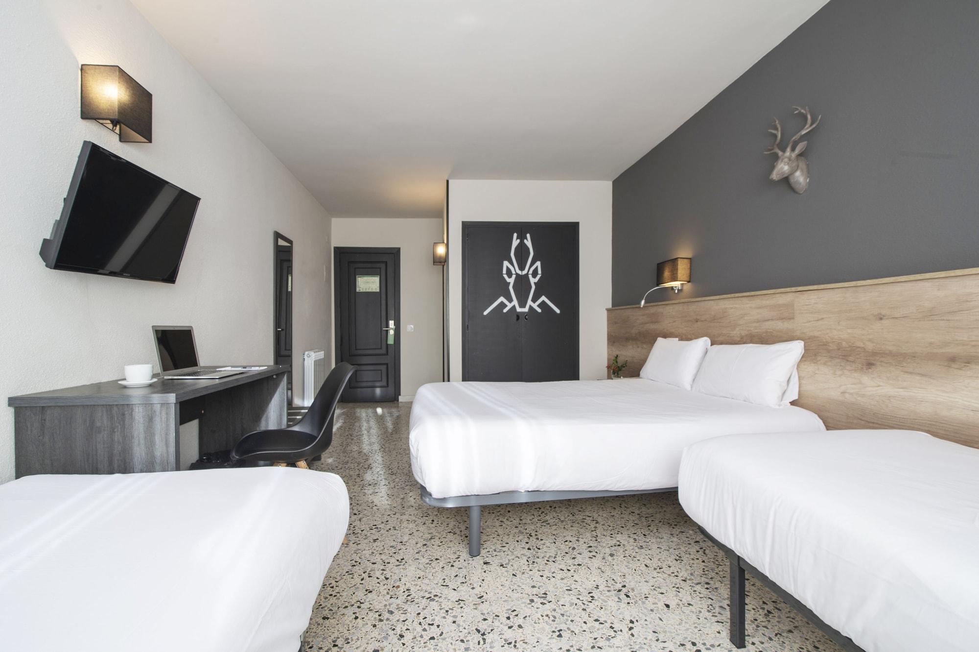 Austria By Pierre & Hotel 3*