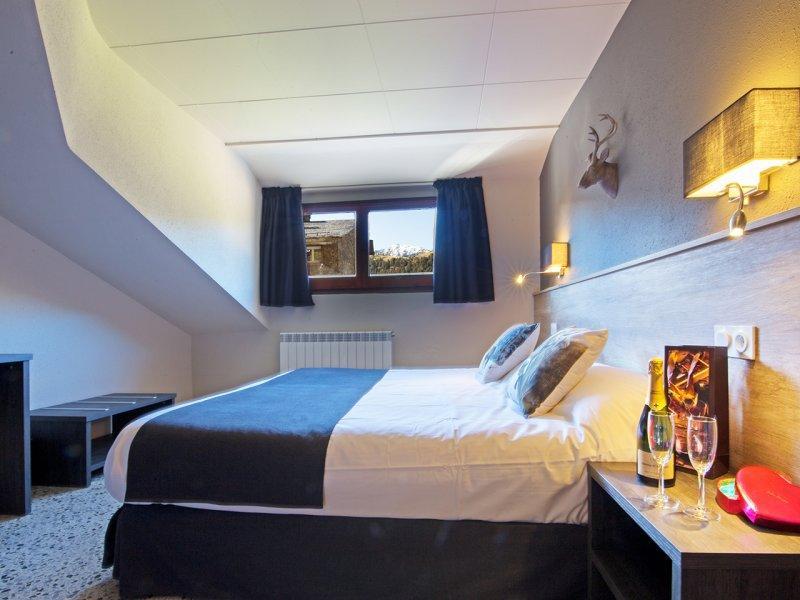 Austria By Pierre & 3*